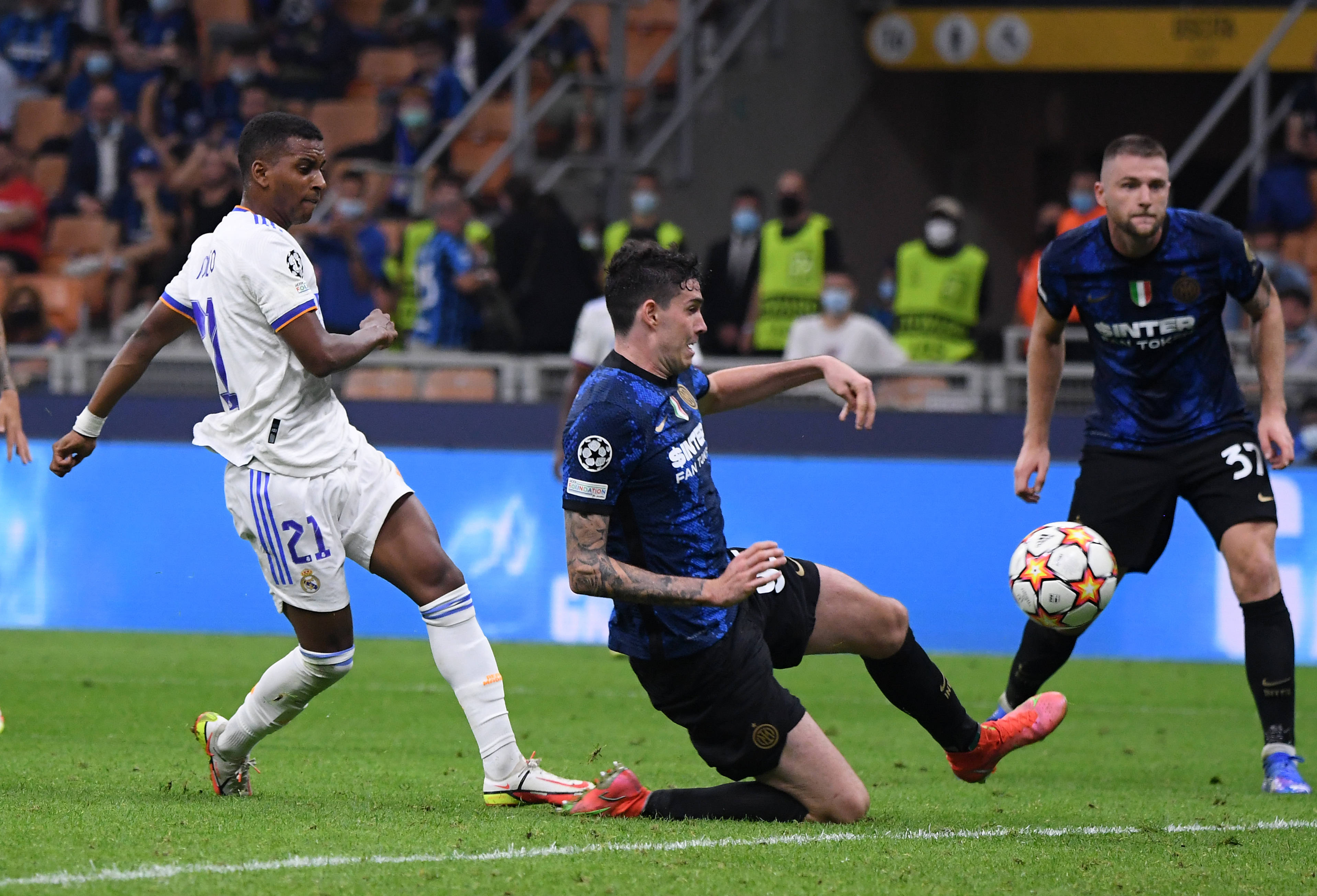 日职乙半场：板仓健太破门被吹，水户蜀葵暂0-0大分三神