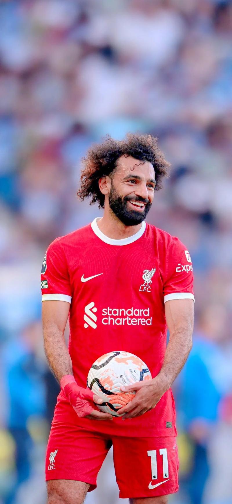 传闻：曼联和拜仁长期关注兰斯19岁中场马夏尔-蒂亚