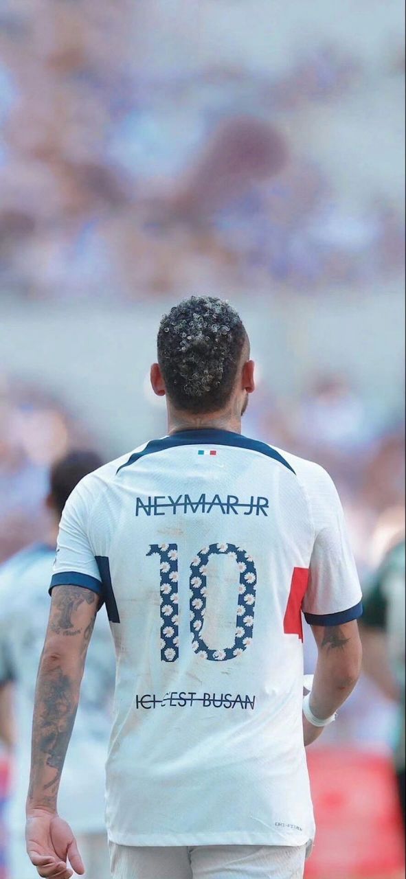 克劳福德拒付30万美元制裁费，失去WBC冠军引发拳迷热议