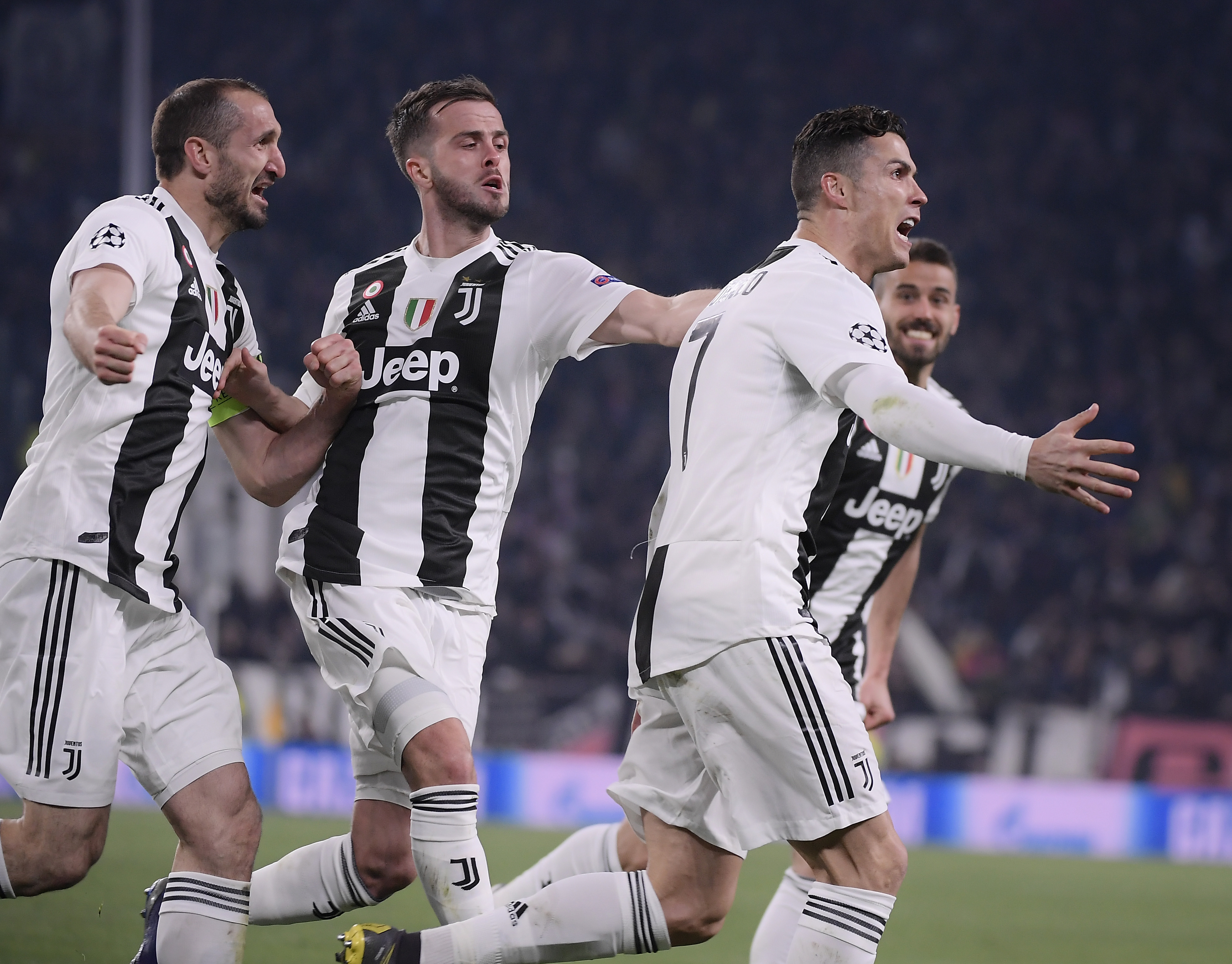 德转：阿森纳考虑明夏追阿德耶米，多特或面临出售球员的压力